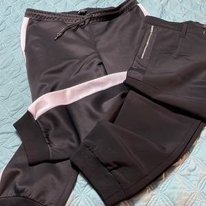 2 pair Karl Lagerfeld joggers with hat